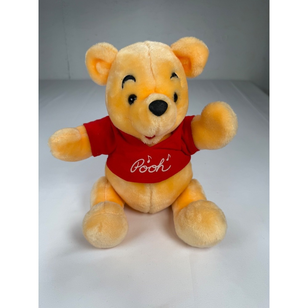 Winnie the Pooh Vintage Plush Walt Disney World Disneyland Singing PLEASE READ